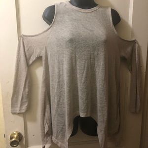 Long cut off shoulders sleeves tunic